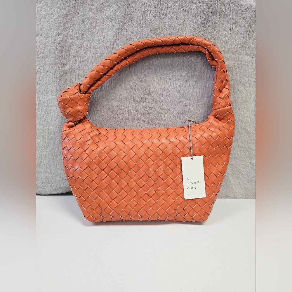 Woven Slouchy Shoulder Handbag